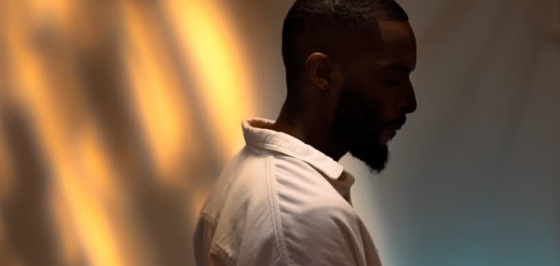 Review: Kaleem Taylor Bares All In His Brand New & Emotionally-Charged “She Knows” EP