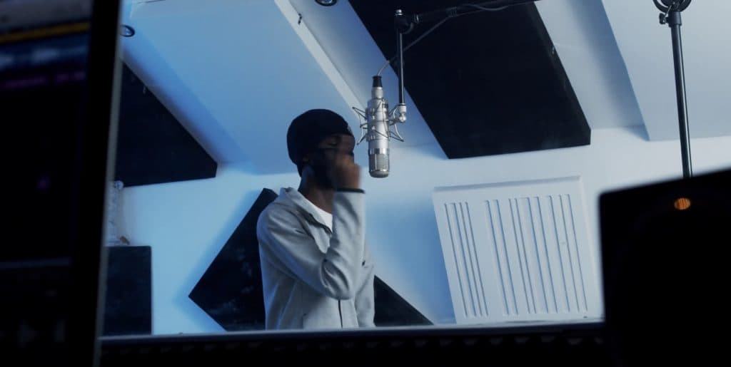 Fumez The Engineer calls on Fizzler for all-new Plugged In session.