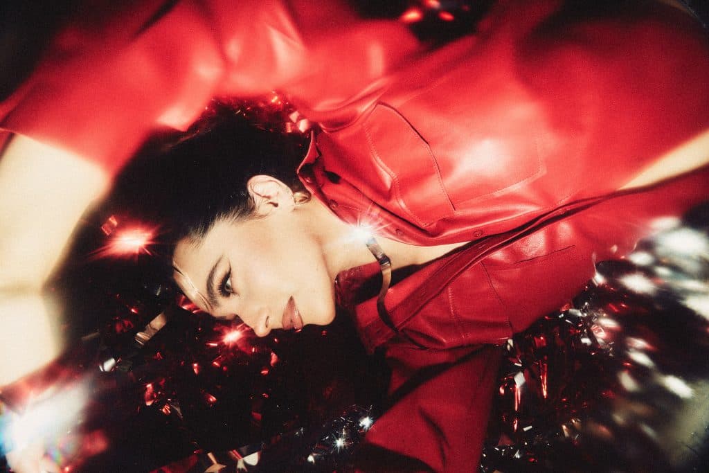 Review: Rising British Songstress Ava Lily Shares Debut EP ‘Higher Love’
