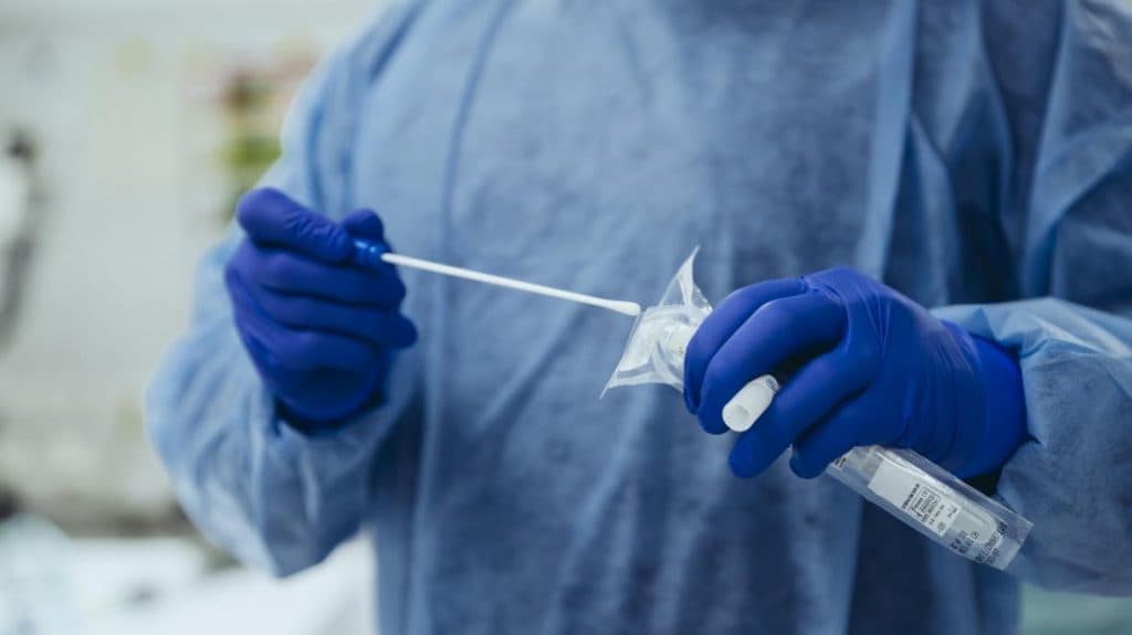 China makes COVID-19 anal swab test mandatory for foreigners