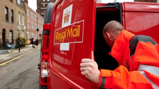 Fresh warnings issued over #royalmail scam leaving people penniless