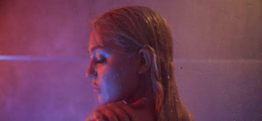 Rising Songstress Kelly Kiara Unveils Debut Mixtape ‘Hopeless Romantic’