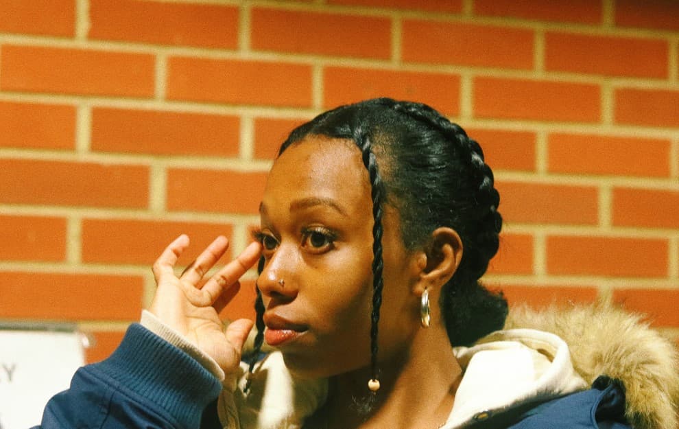 West London Songstress Tayah Shares Double Sided Single ‘Is It Me, Hennessy?’