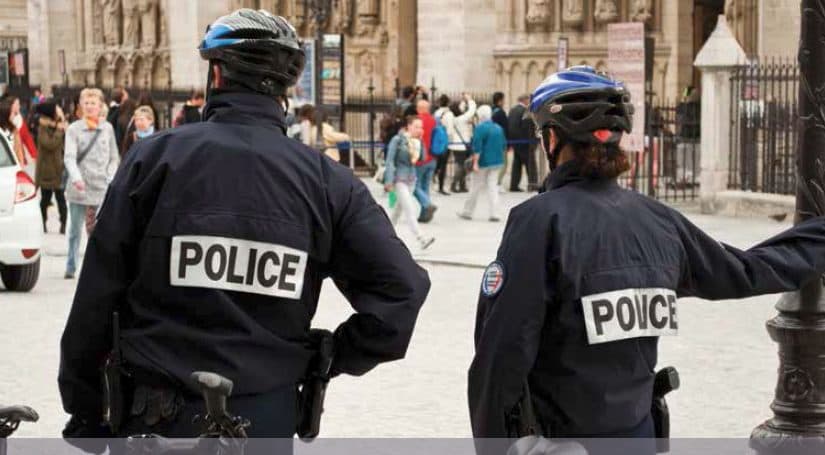 Facebook Seller Meets Buyer Outside Police Station For Safety And Still Gets Robbed At Gunpoint