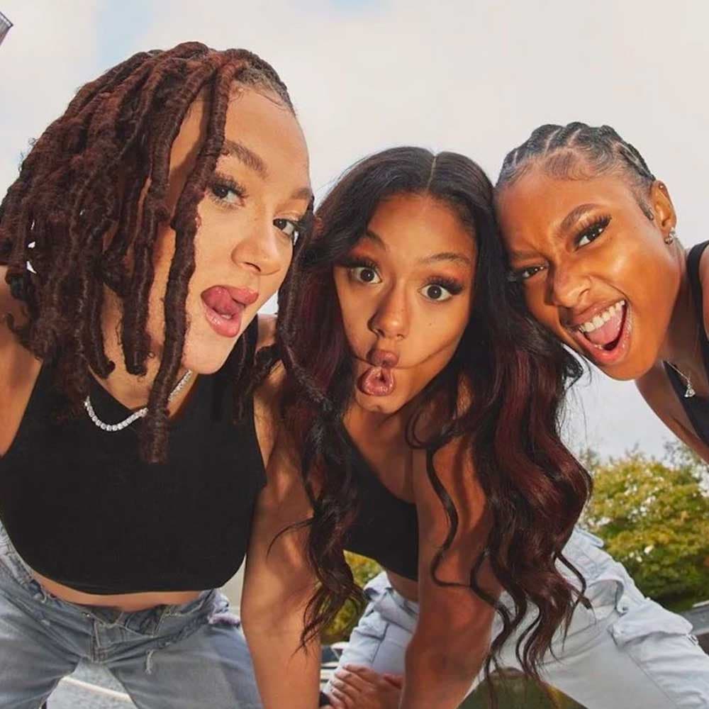 R&B Trio FLO Delights Fans With ‘Cardboard Box’ Acoustic