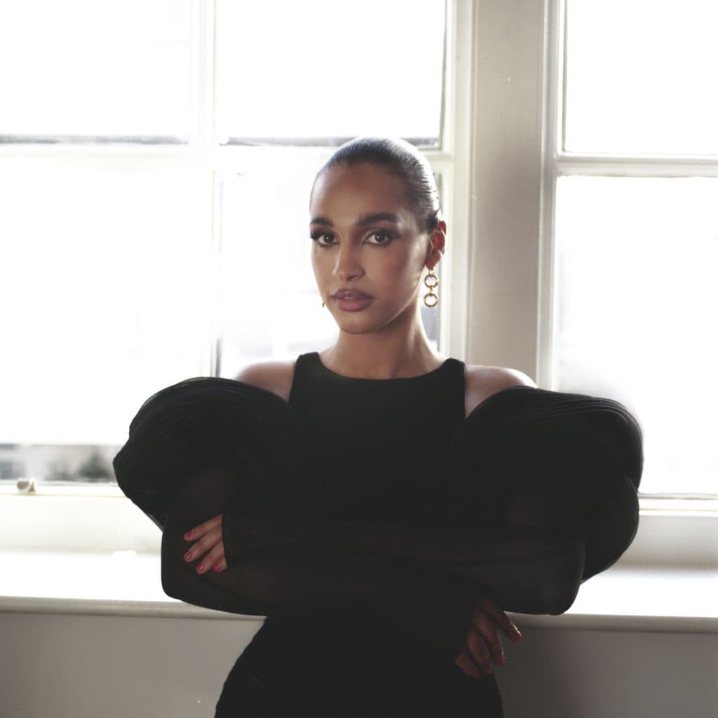SAHRA shares cosy visuals for single Come with me
