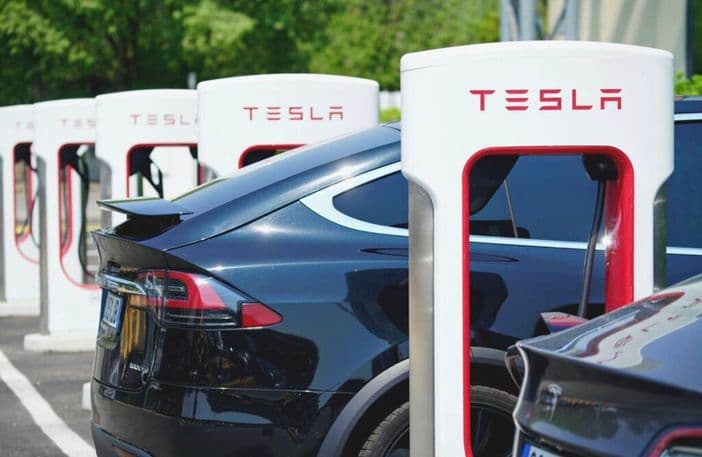 Man Implants Tesla Car Keys Into His Hand So He Never Loses Them Again