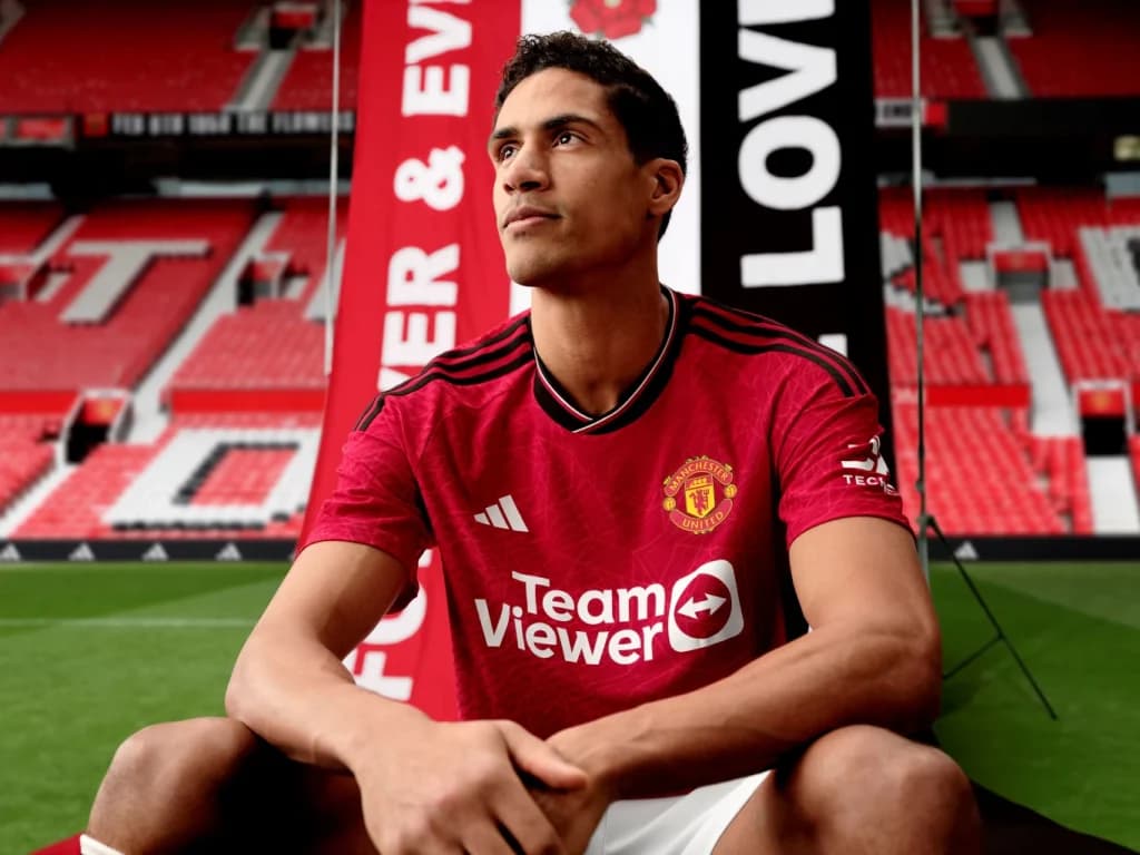 Manchester United Renew Partnership With Adidas In £900m 10-Year Deal