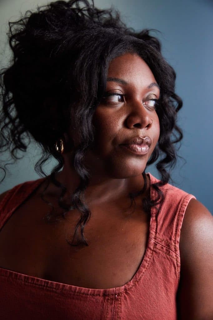 Yazmin Lacey Announces Special In-Store Events With Release Of Title Track “Teal Dreams”