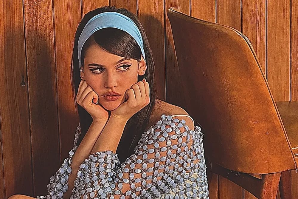 SIENNA SPIRO announces “My House” tour with debut album, ‘Visitor’ out July 3