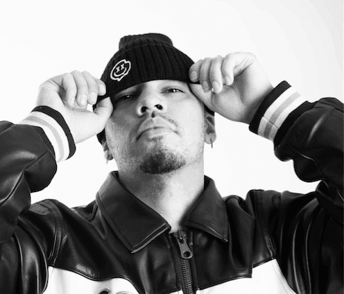 Daecolm Comes Through With Acoustic Version Of ‘I Adore You’