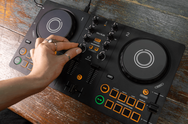 Introducing the DDJ-FLX2: AlphaTheta most affordable and easy-to-use controller