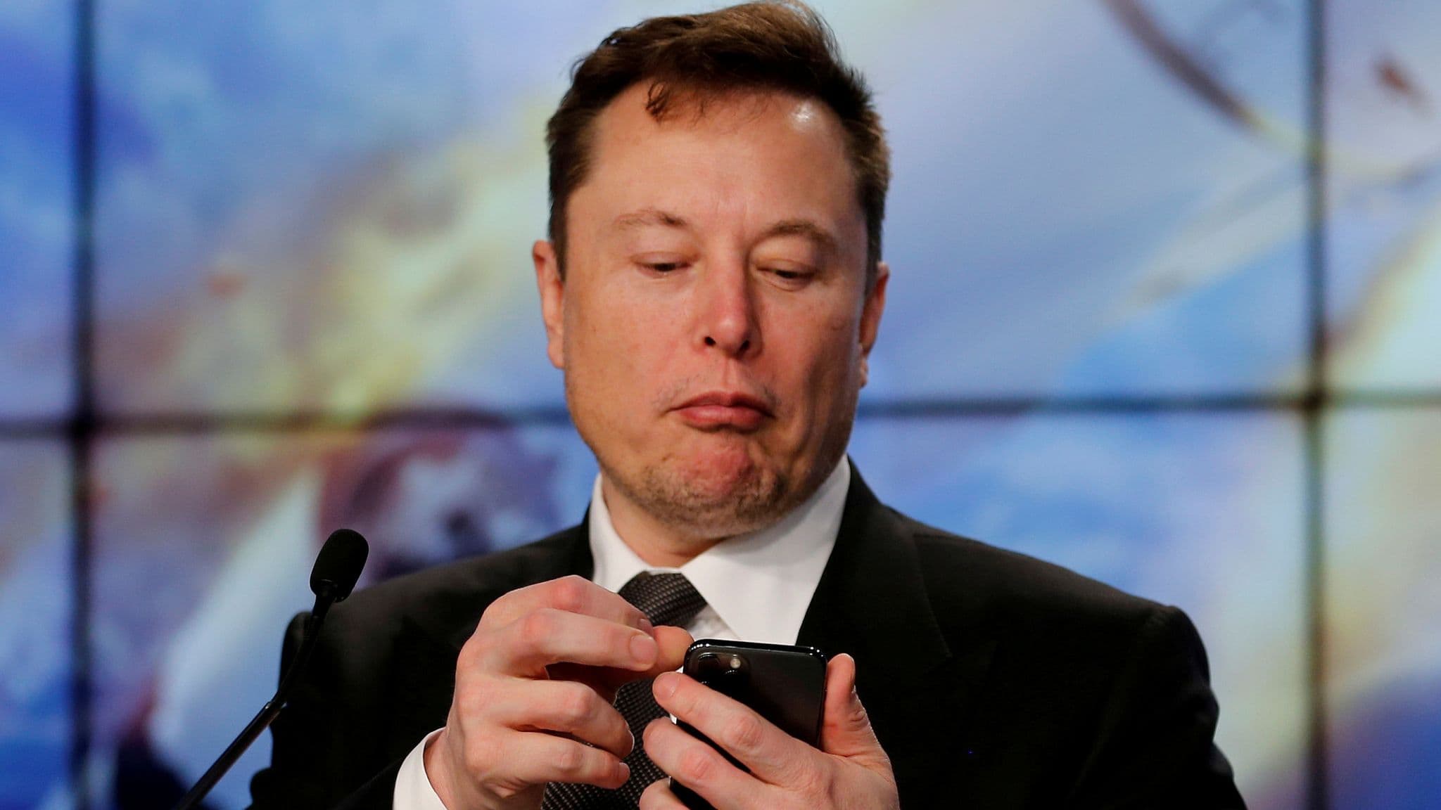 Elon Musk Offers To Buy Twitter For $41B